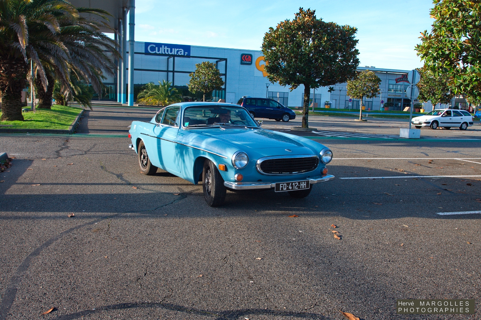 Volvo P1800_01.jpg